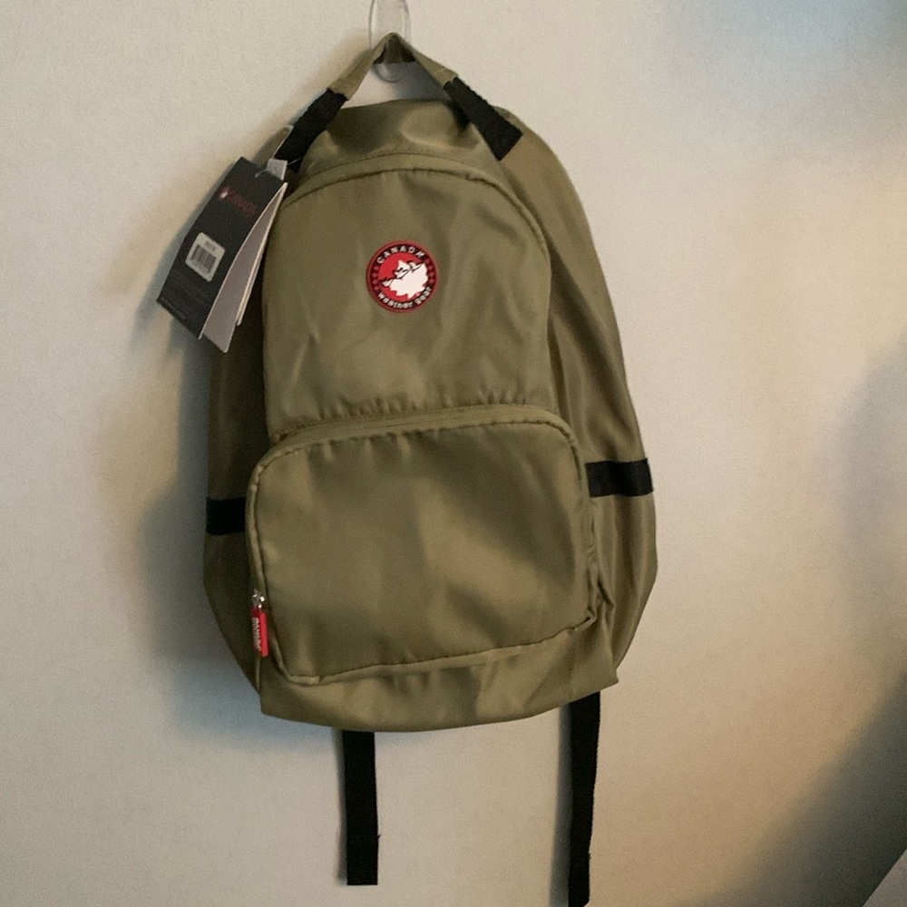 Canada Weather Gear Backpack green